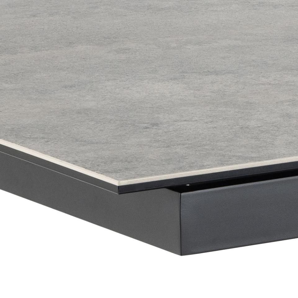 Actona Dining Table uitschuifbaar