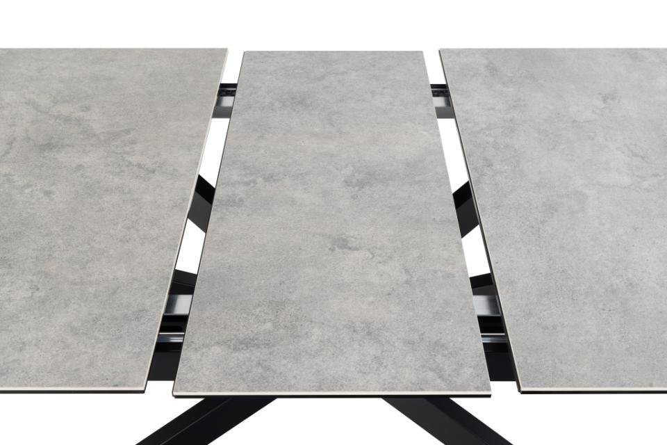 Actona Dining Table uitschuifbaar