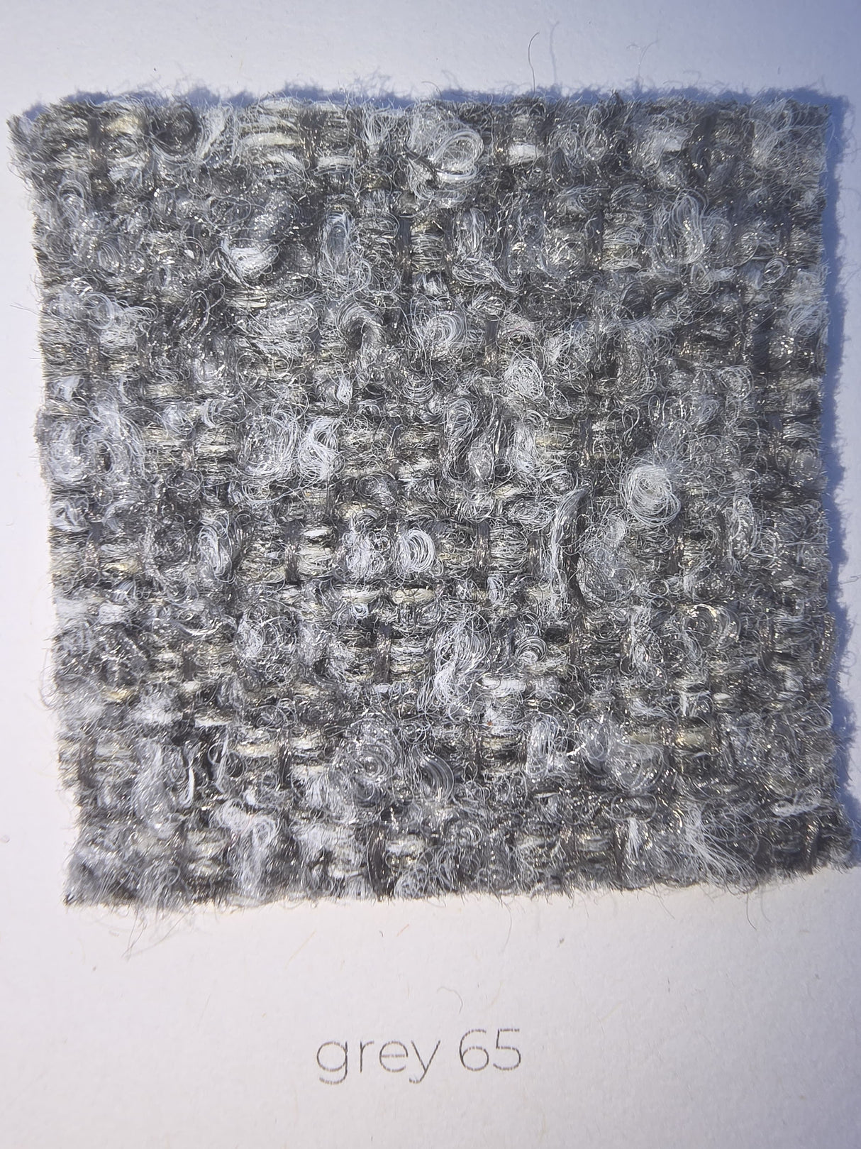 Ambiseat Barkruk RS7, Society