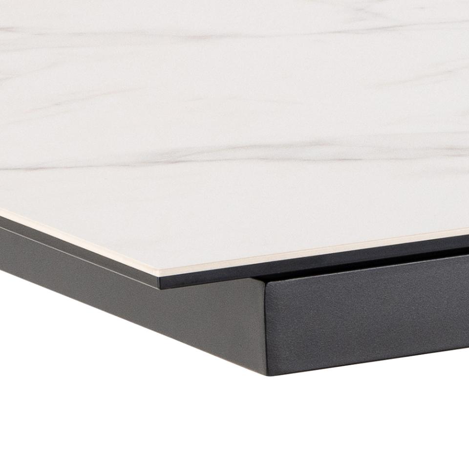 Actona Dining Table uitschuifbaar