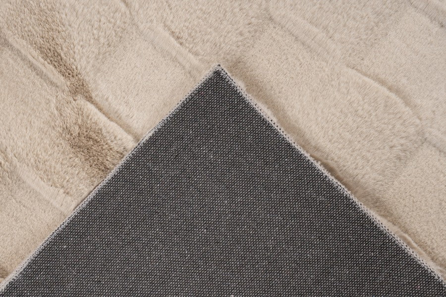 Lalee Carpet Hides Soul