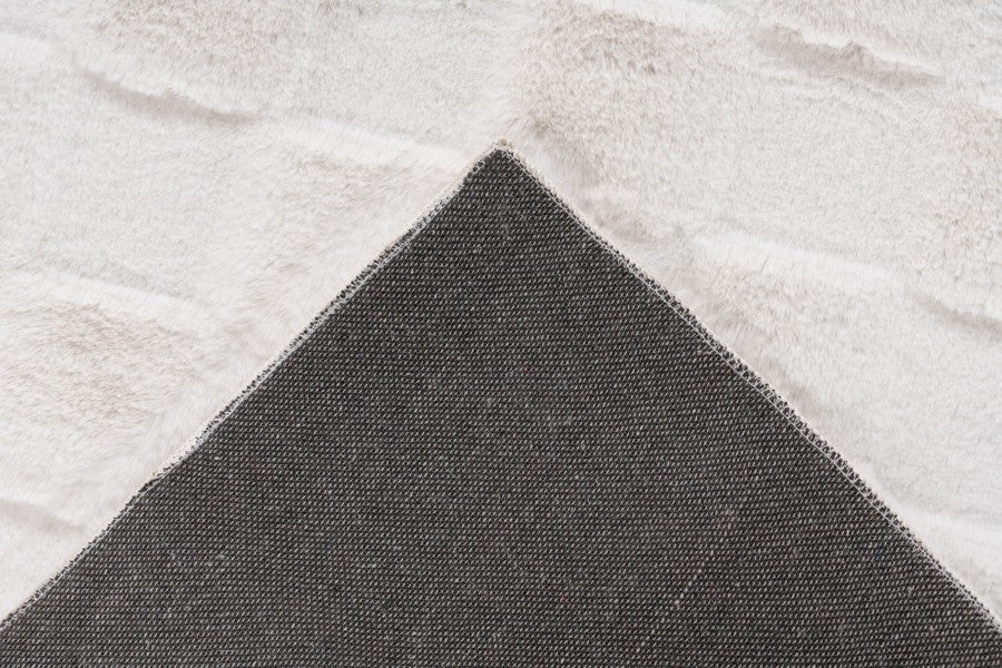 Lalee Carpet Hides Soul