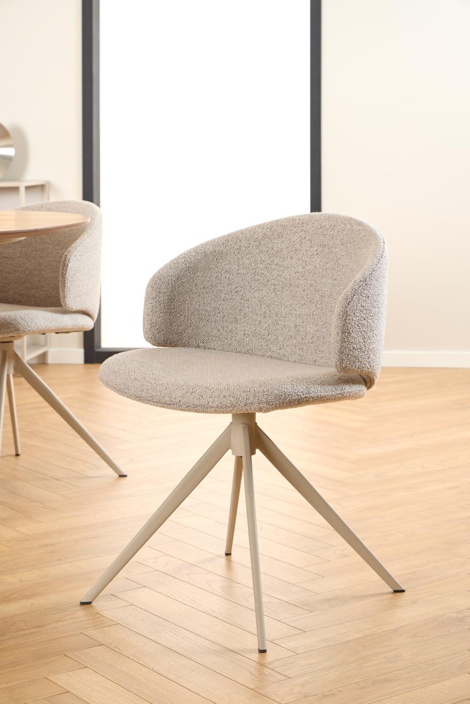 Actona Ella Swivel Dining Chair Set