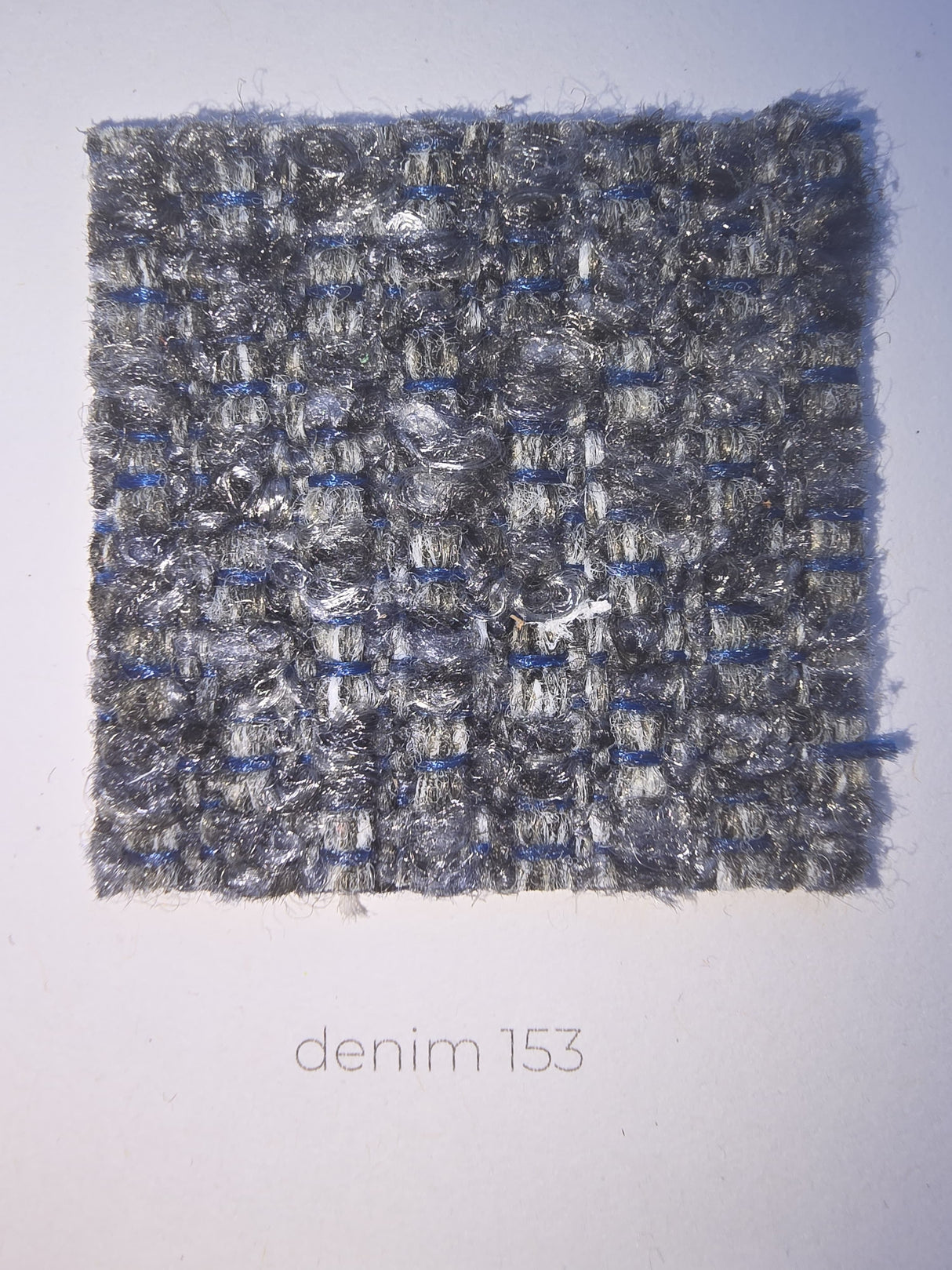 Ambiseat Barkruk RS7, Society