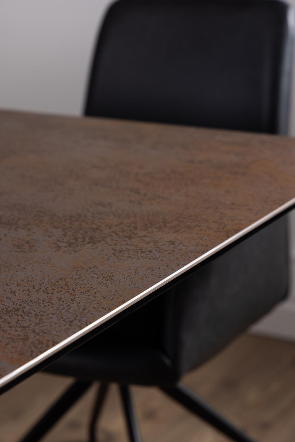 Actona Dining Table uitschuifbaar