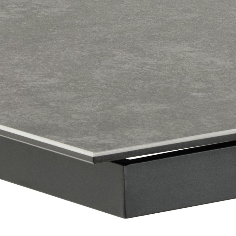 Actona Dining Table uitschuifbaar