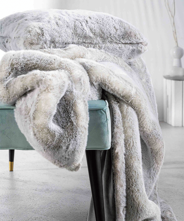 Winter-Home Iberianwolf Plaid