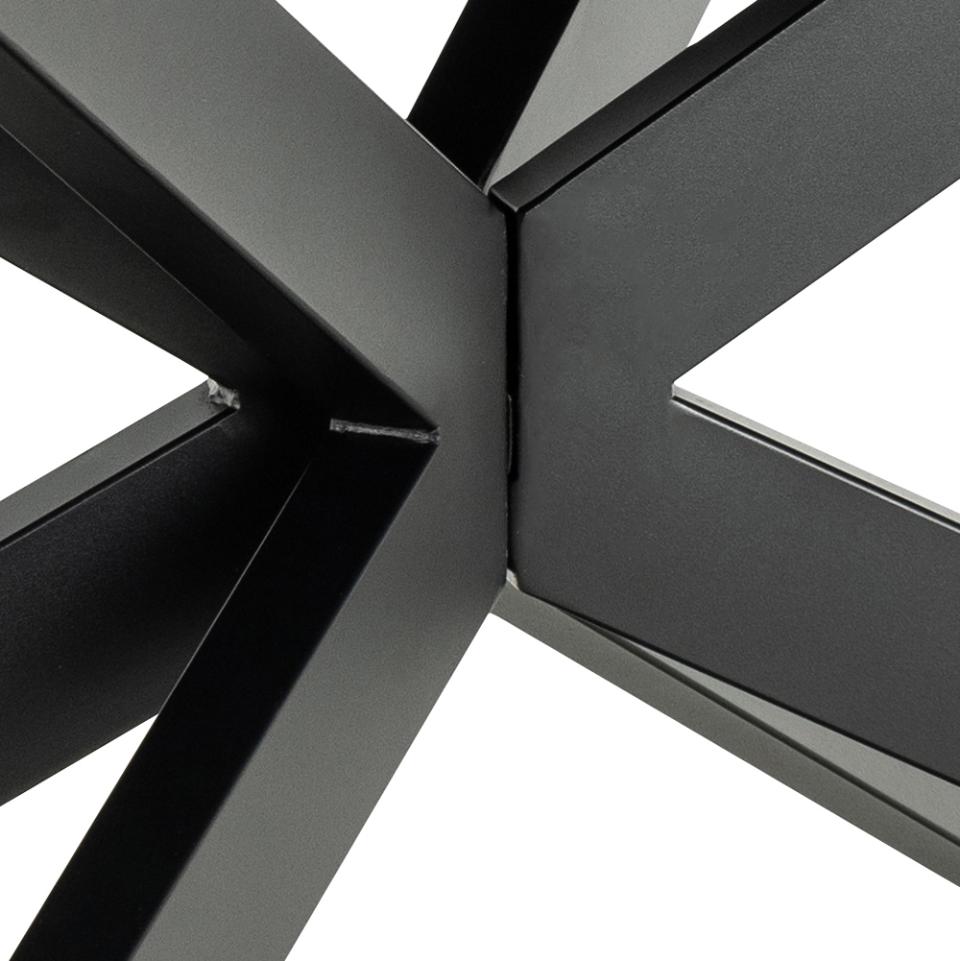 Actona Dining Table uitschuifbaar