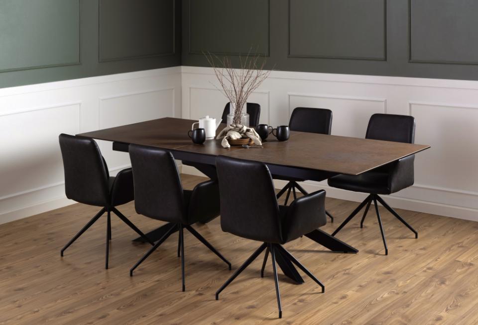 Actona Dining Table uitschuifbaar