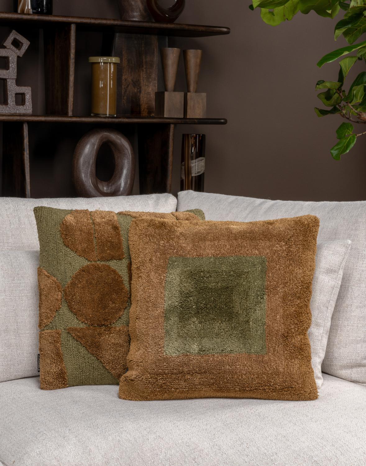 Lifestyle Jamis Pillow