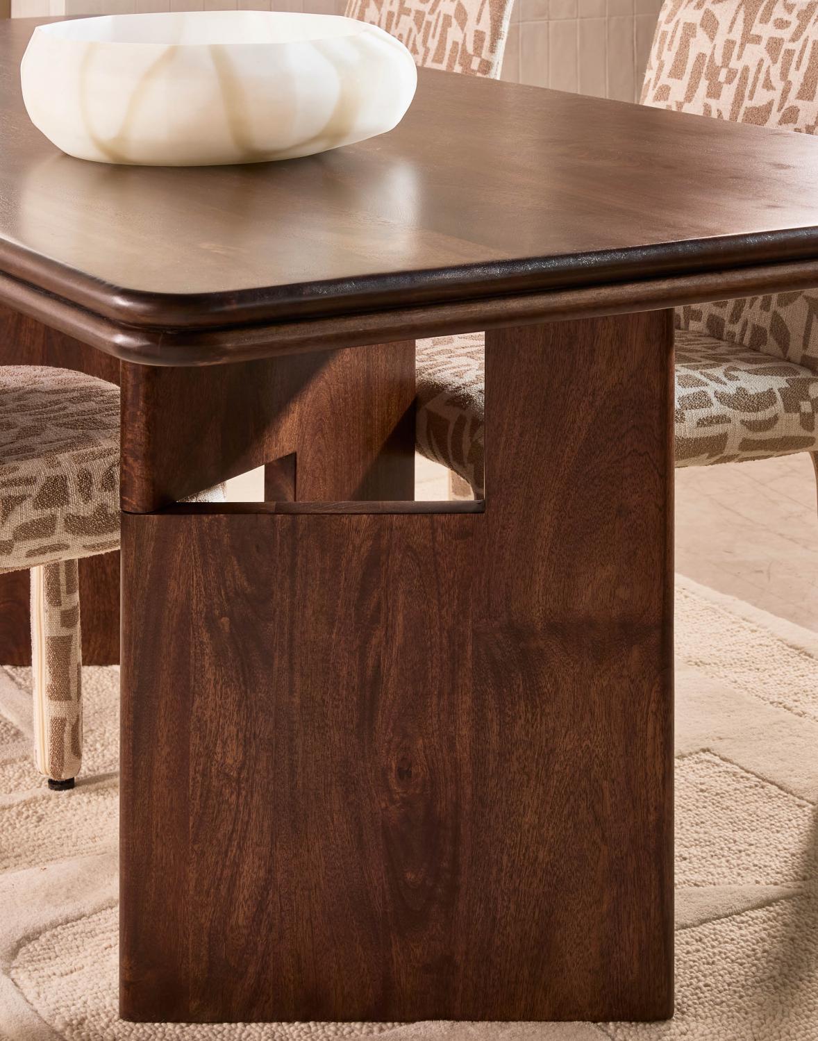 Lifestyle Dayton Dining Table